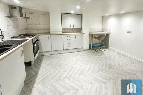 2 bedroom end of terrace house to rent, Clement Street, Birkby, Huddersfield, HD1