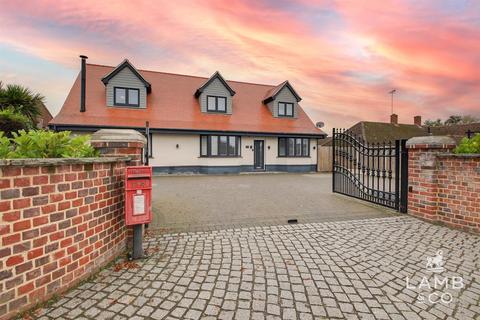 6 bedroom detached house for sale, London Road, Clacton-On-Sea CO15