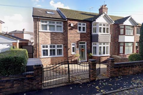 4 bedroom semi-detached house to rent, South Avenue, Prescot, Merseyside