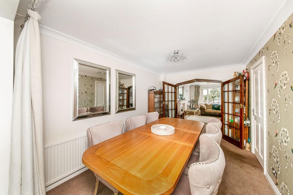 Formal dining room