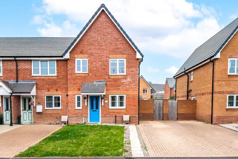 3 bedroom end of terrace house to rent, Chester Road, Cradley Heath, West Midlands, B64