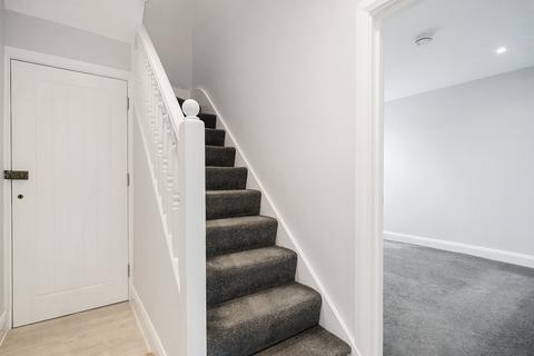 2 bedroom apartment for sale, Brockley Rise, Honor Oak