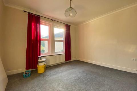 2 bedroom flat for sale, Ringwood Road, Poole BH14