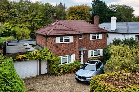 4 bedroom detached house to rent, Trotsworth Avenue, Virginia Water, Surrey