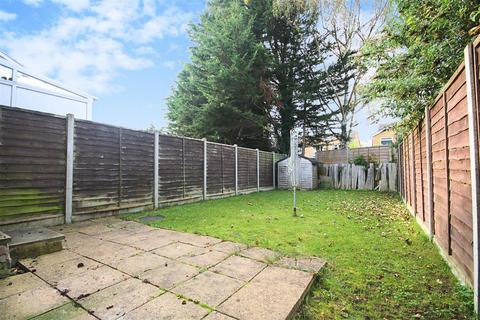 2 bedroom end of terrace house for sale, Penn Road, Datchet