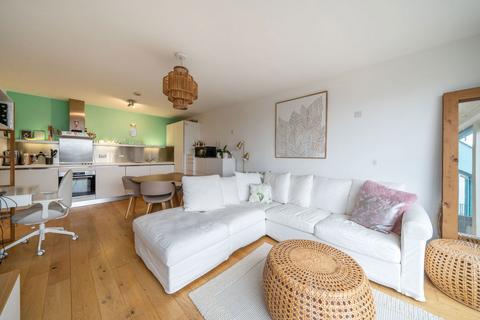 2 bedroom apartment for sale, Steedman Street, London SE17