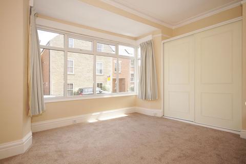 2 bedroom ground floor flat to rent, Dragon Parade, Harrogate, HG1