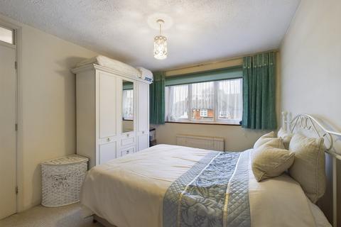 58 Second Avenue, Stanford-le-hope, SS17 8DS