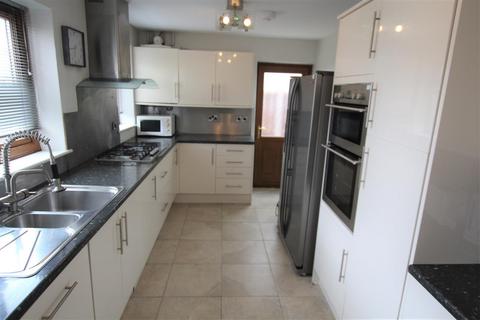 4 bedroom house to rent, Maesceinion, Waunfawr, Aberystwyth