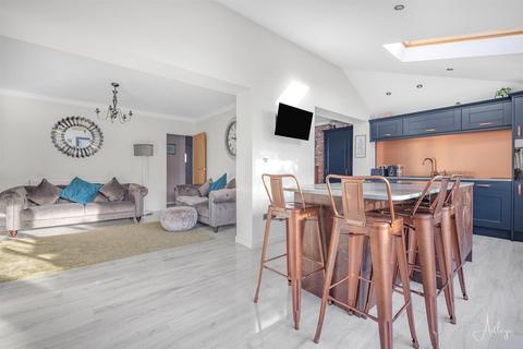 101 Cimla Crescent, Neath, SA11 3PF