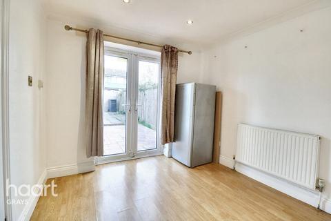 3 bedroom terraced house for sale, Chaucer Close, Essex