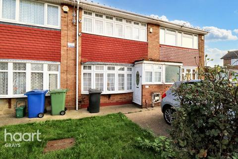 3 bedroom terraced house for sale, Chaucer Close, Essex