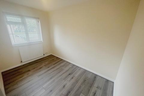 2 bedroom flat to rent, The Drive, Hove BN3