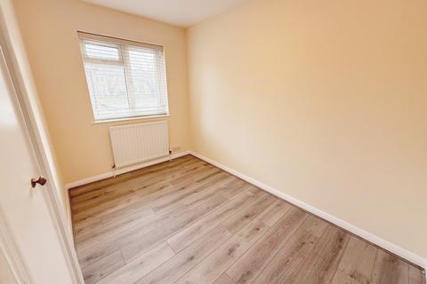 2 bedroom flat to rent, The Drive, Hove BN3