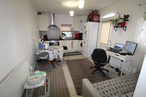 1 bedroom ground floor flat to rent, Spencer Road, Harrow, HA3