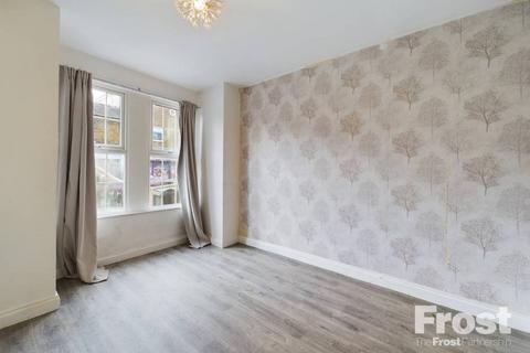 2 bedroom terraced house for sale, Bear Road, Feltham, TW13