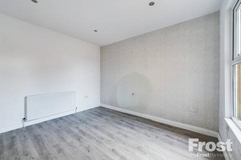 2 bedroom terraced house for sale, Bear Road, Feltham, TW13