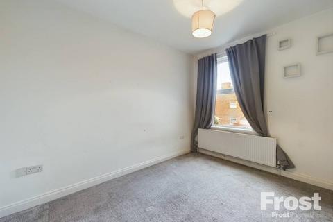21 Bear Road, Feltham, TW13 6RB