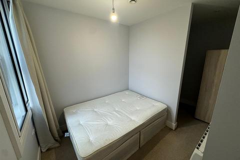 Studio to rent, Nobel Drive, Harlington