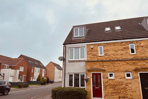 4 bedroom townhouse to rent, North Burn Close, Stockton-on-Tees TS18