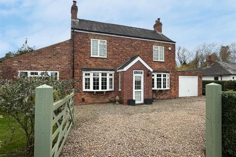 3 bedroom detached house for sale, Breighton Road, Bubwith, Selby