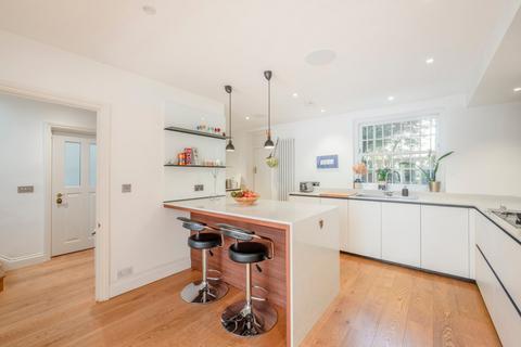 4 bedroom semi-detached house for sale, St. Augustines Road, London