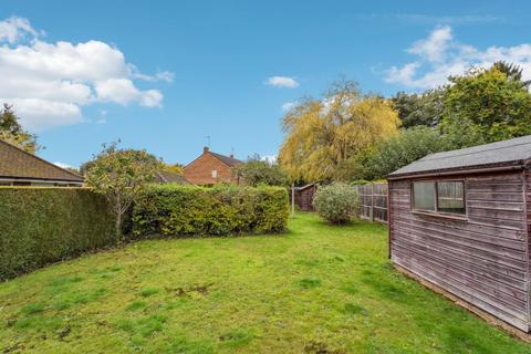 2 bedroom detached bungalow for sale, Latimer Close, Little Chalfont, Buckinghamshire, HP6 6QS