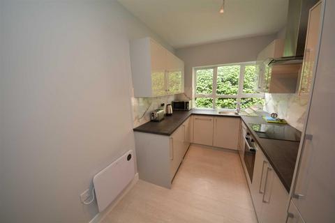 1 bedroom in a house share to rent, Cowley Hill Lane, St Helens, WA10 2AW