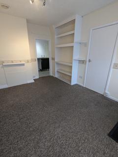 1 bedroom flat to rent, Bournemouth Road, Poole BH14