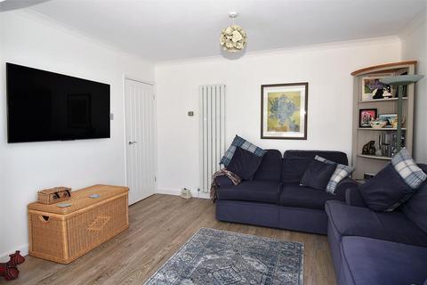 66 Borough Close, Kings Stanley, Stonehouse, GL10 3LJ