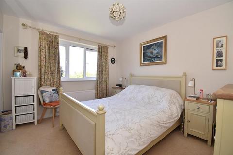 66 Borough Close, Kings Stanley, Stonehouse, GL10 3LJ