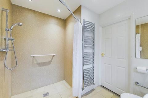 8 Manitoba Close, Worcester, WR2 4XP