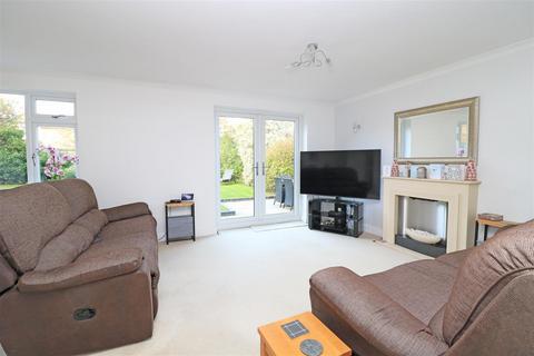 4 bedroom detached house for sale, Alyssum Close, Chelmsford