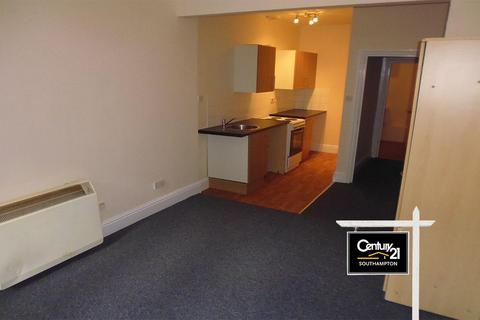 Studio to rent, Terminus Terrace, SOUTHAMPTON SO14