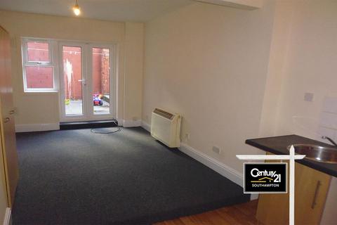 Studio to rent, Terminus Terrace, SOUTHAMPTON SO14