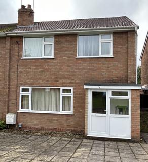 4 bedroom terraced house to rent, Hurley Close, Leamington Spa, Warwickshire, CV32