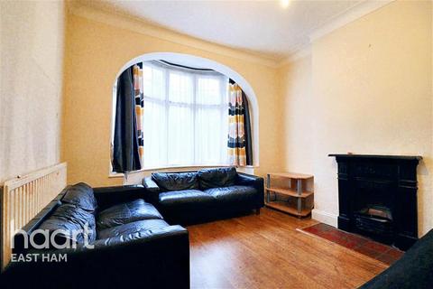 2 bedroom terraced house to rent, Kimberly Avenue, E6