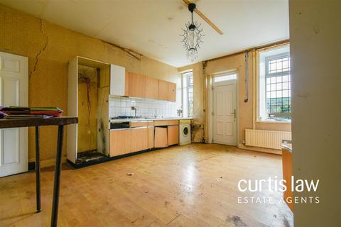 2 bedroom terraced house for sale, Market Street, Whitworth