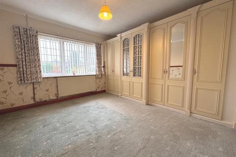 6 Park Drive, Werrington, Stoke-on-trent, ST9 0ED