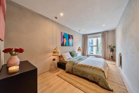 2 bedroom apartment for sale, Nightingale Grove, London