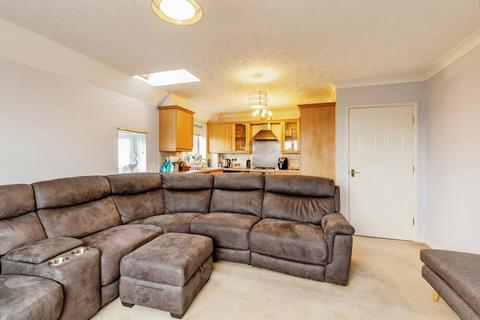 2 bedroom flat for sale, Griffen Road, Weston-Super-Mare BS24