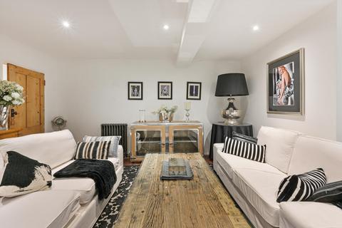 1 bedroom flat to rent, St. Peter's Street, London, N1