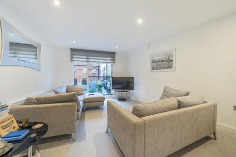 1 bedroom flat for sale, Brewhouse Yard, London