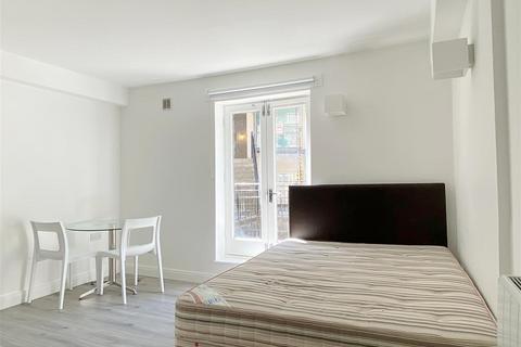 Studio to rent, Howard Place, Brighton BN1