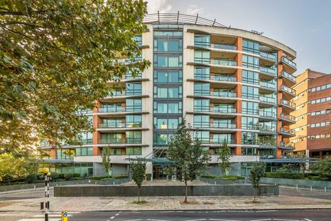 4 bedroom flat for sale, St. Johns Wood Road, London NW8