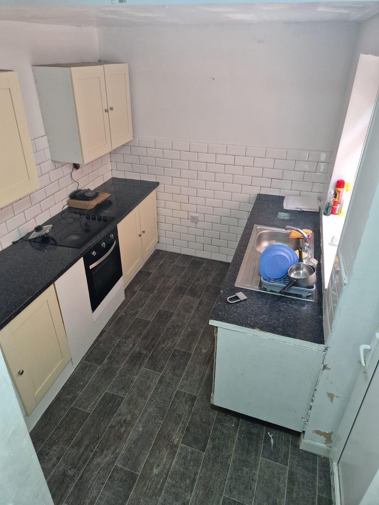 2 bedroom flat available for rent