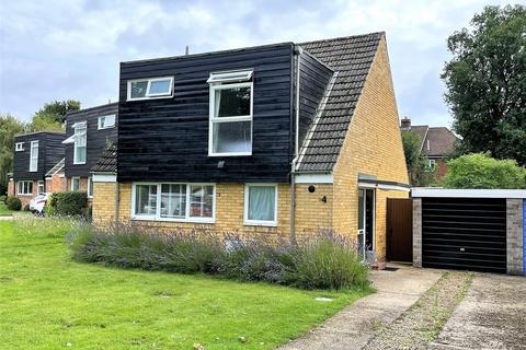 3 bedroom detached house for sale, Wentworth Close, Ash Vale, Aldershot, Surrey, GU12