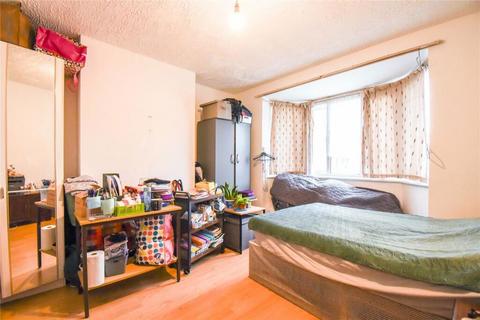 1 bedroom maisonette for sale, Reading Road, ., Northolt, Middlesex, UB5 4PG