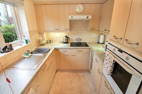 2 bedroom retirement property for sale, Long Street, Thirsk YO7