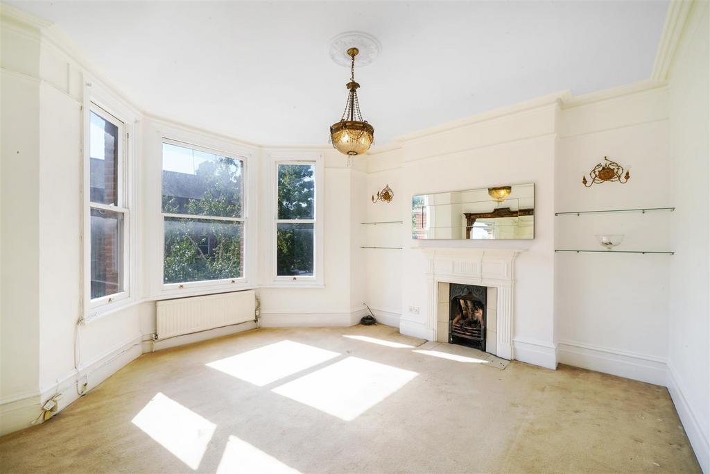 Into bay sash windows in reception room